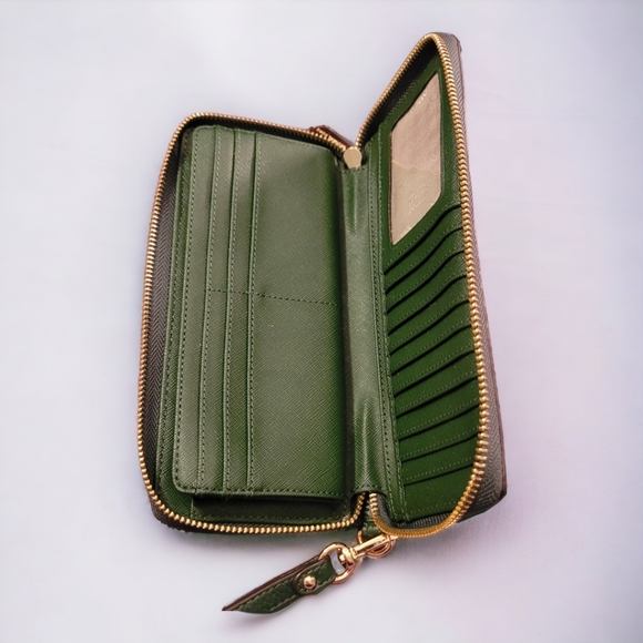 Michael kors jet set wallet in dark green - Picture 7 of 9